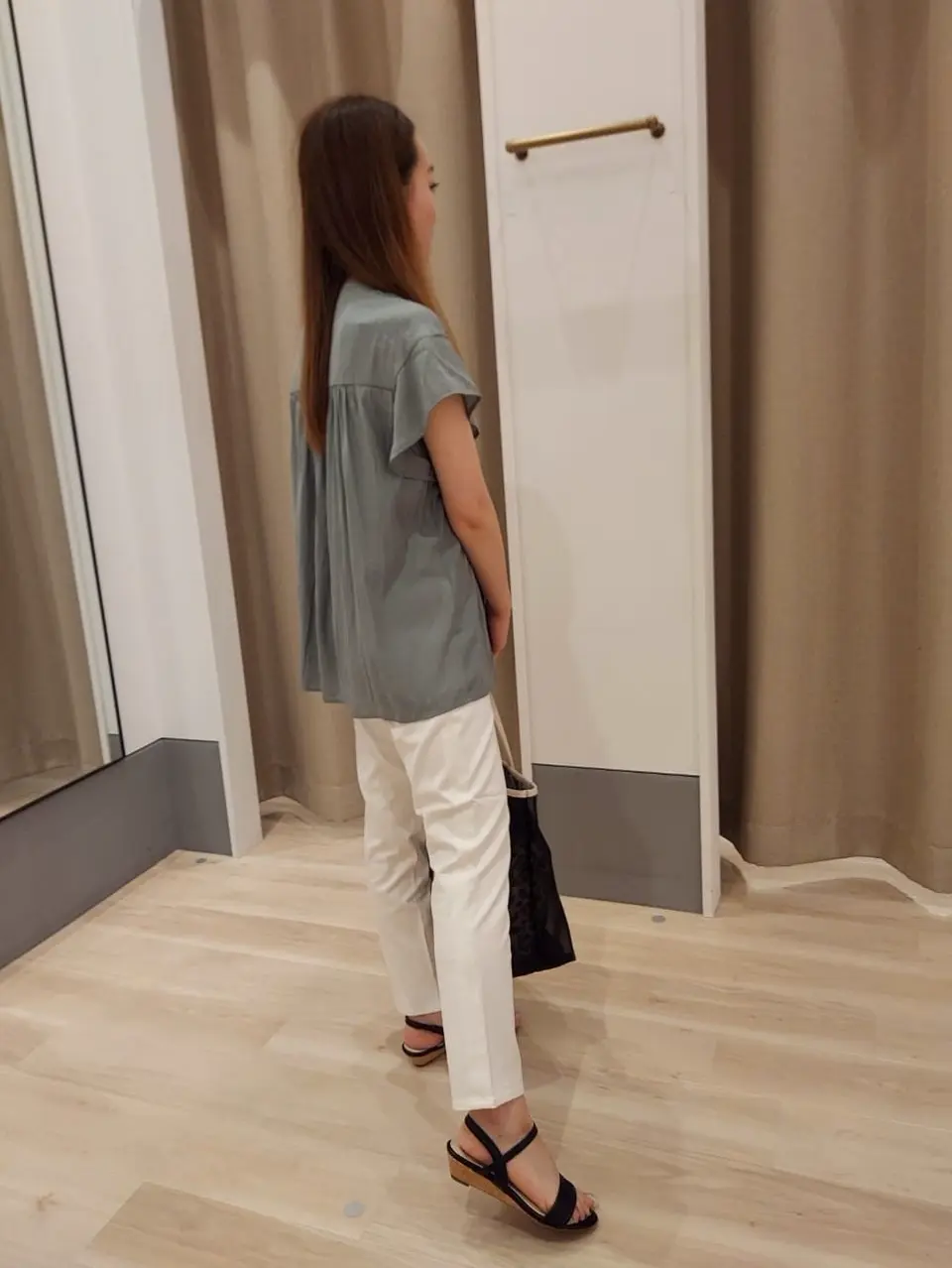 ANY SIS 齋藤 コーディネート画像