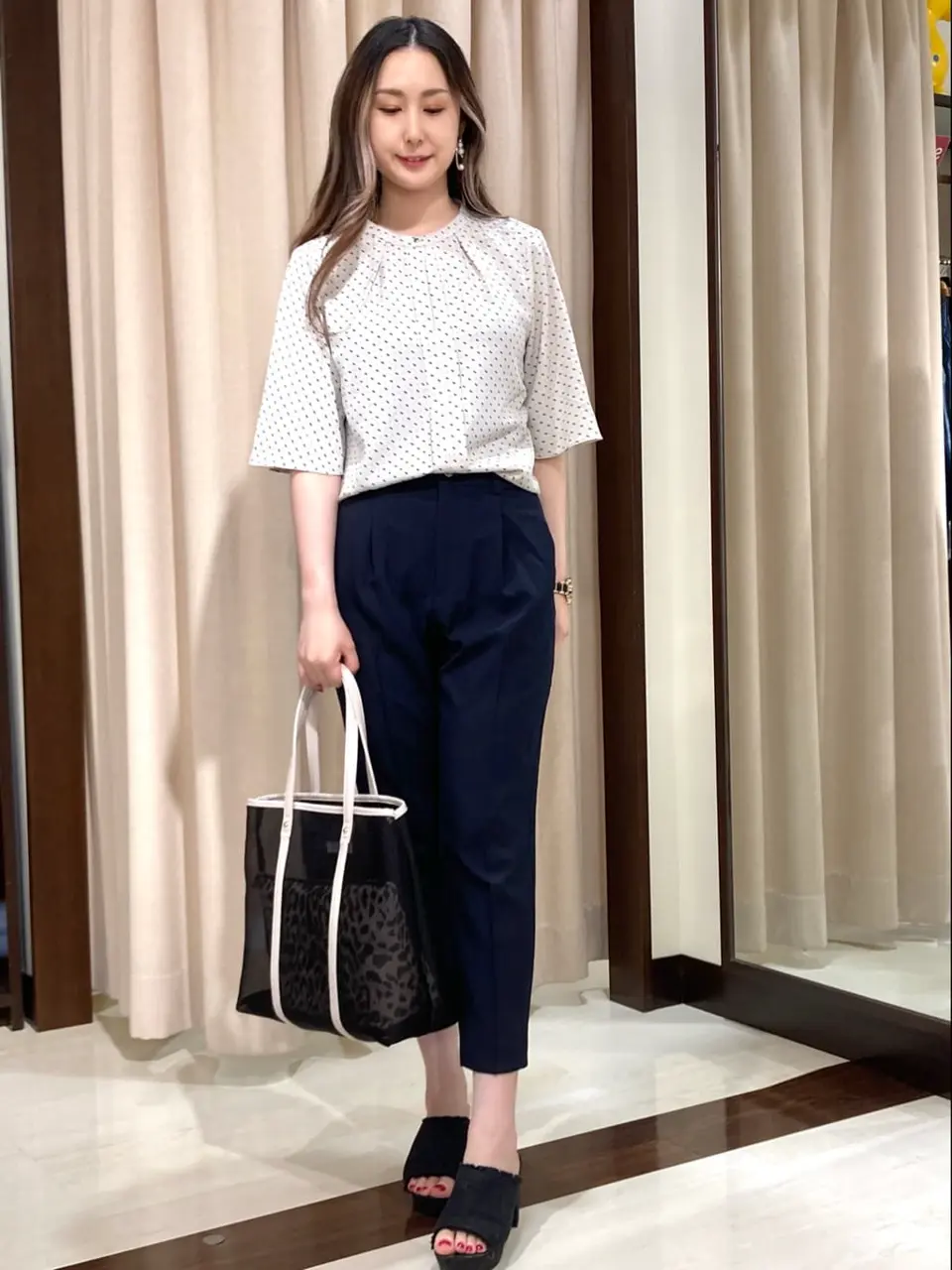 ANY SIS STAFF コーディネート画像