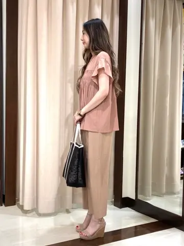 ANY SIS STAFF コーディネート画像