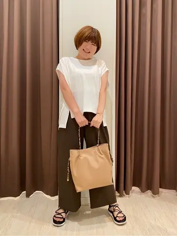 ANY SIS 岩本 コーディネート画像