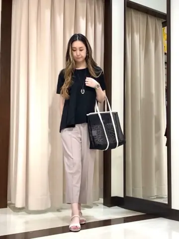 ANY SIS STAFF コーディネート画像