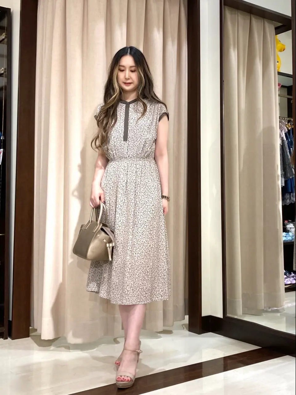 ANY SIS STAFF コーディネート画像