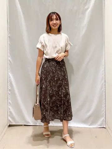 ANY SIS 濱野 コーディネート画像