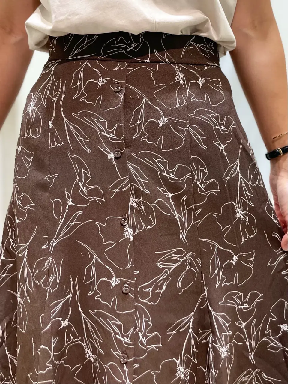 ANY SIS 濱野 コーディネート画像