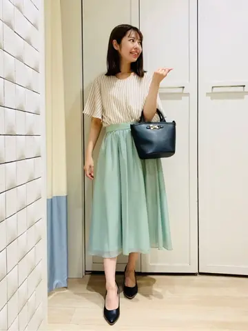 ANY SIS スタッフ コーディネート画像