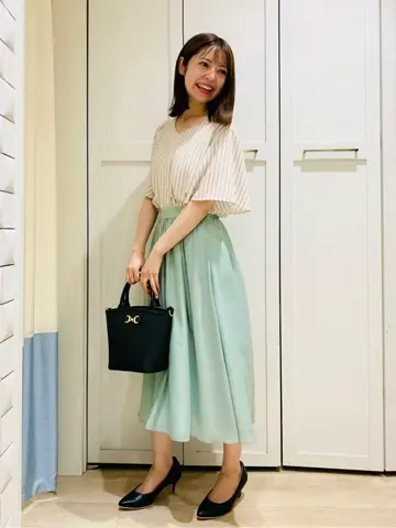 ANY SIS スタッフ コーディネート画像