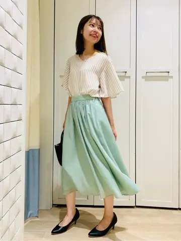 ANY SIS スタッフ コーディネート画像