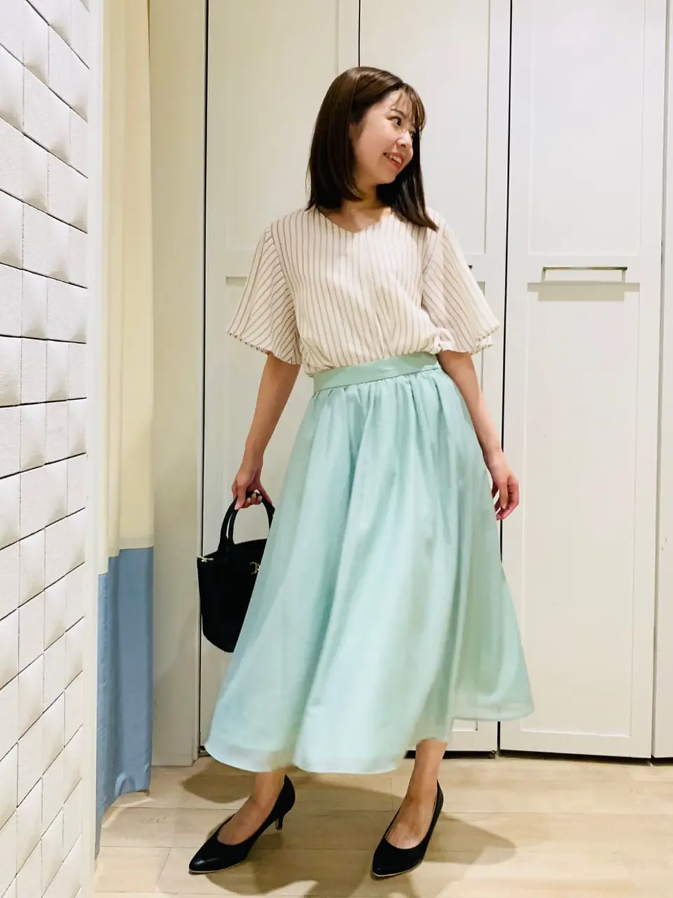 ANY SIS スタッフ コーディネート画像