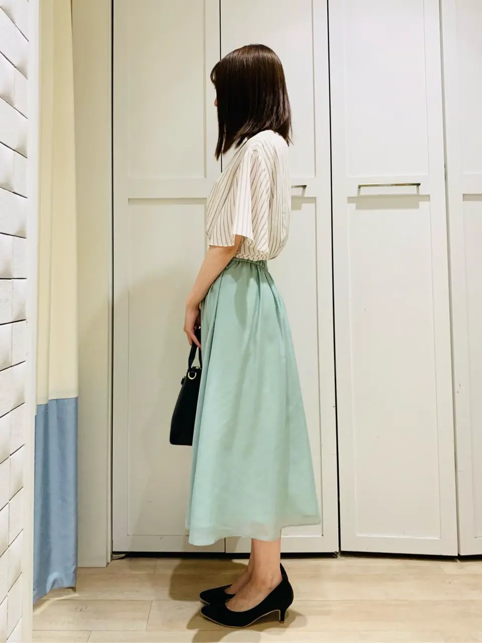 ANY SIS スタッフ コーディネート画像