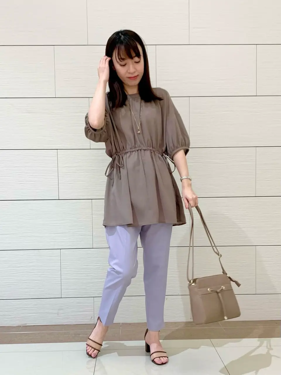 ANY SIS スタッフ コーディネート画像