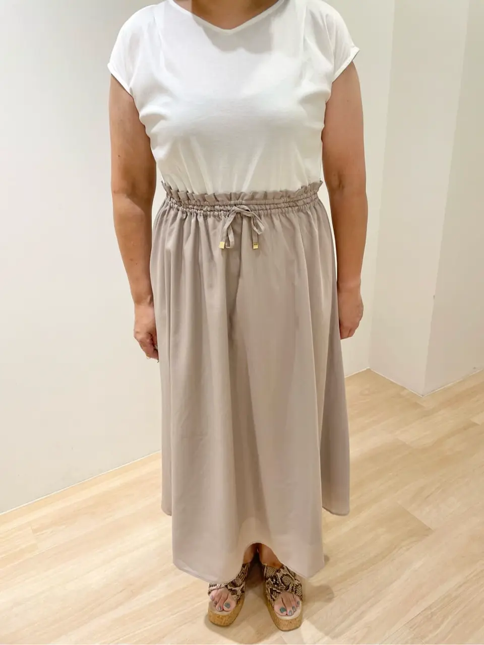 ANY SIS 今仲 コーディネート画像