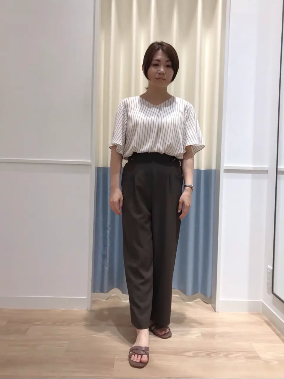 ANY SIS スタッフ コーディネート画像