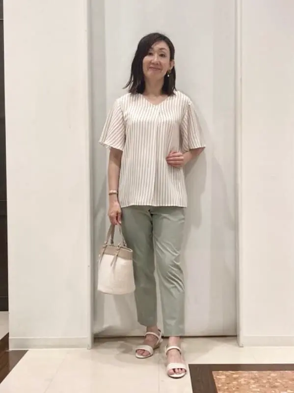 ANY SIS スタッフ コーディネート画像