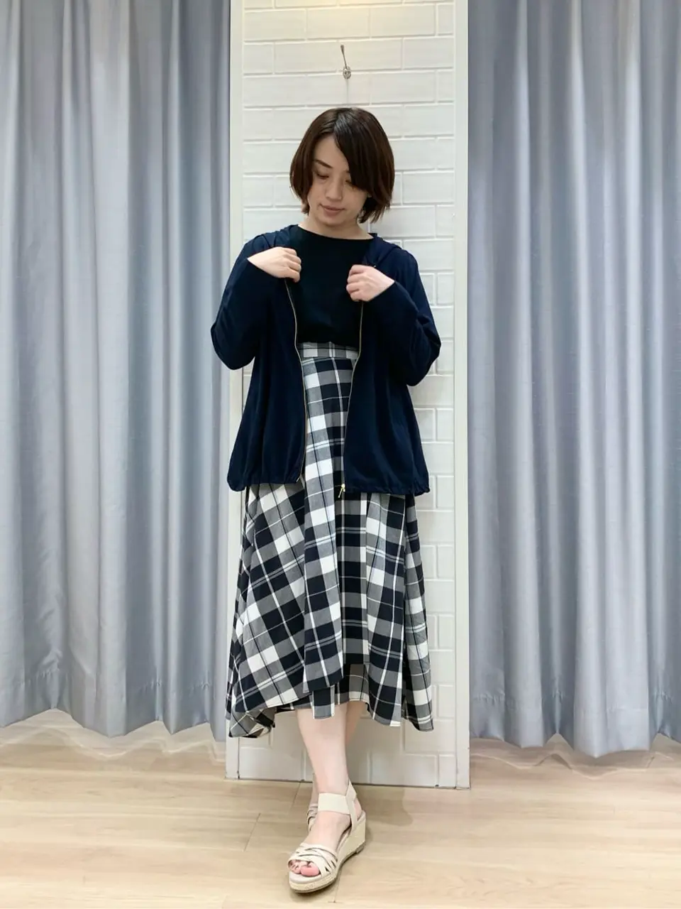 ANY SIS 丸岡 コーディネート画像