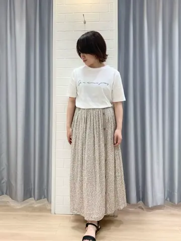 ANY SIS 丸岡 コーディネート画像