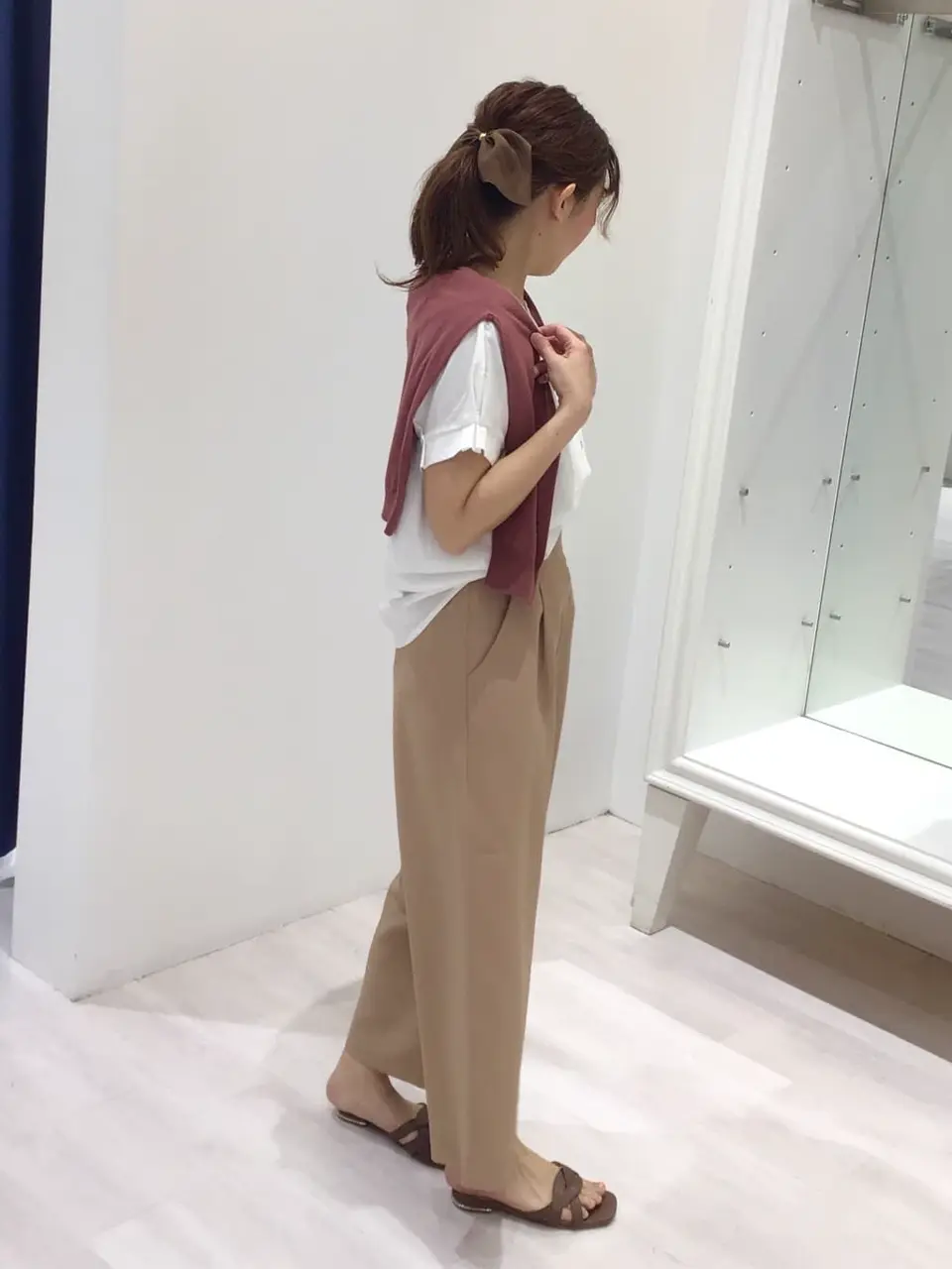 ANY SIS スタッフ コーディネート画像