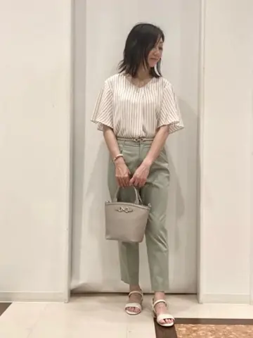 ANY SIS スタッフ コーディネート画像