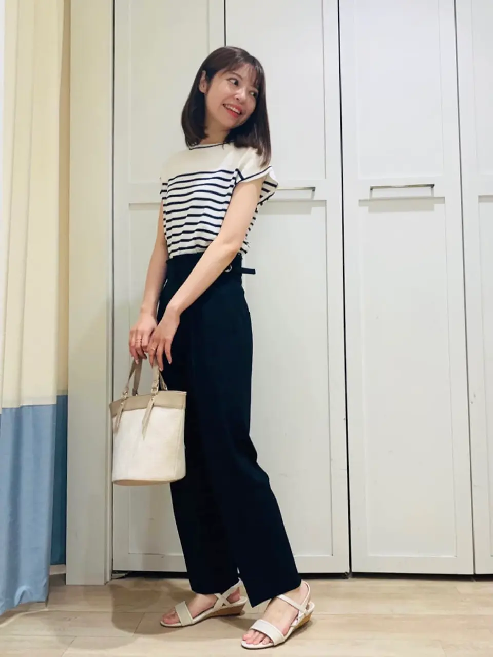 ANY SIS スタッフ コーディネート画像