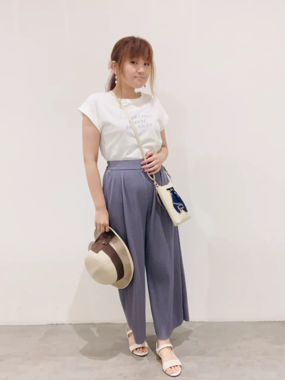 ANY SIS 川根　彩 コーディネート画像