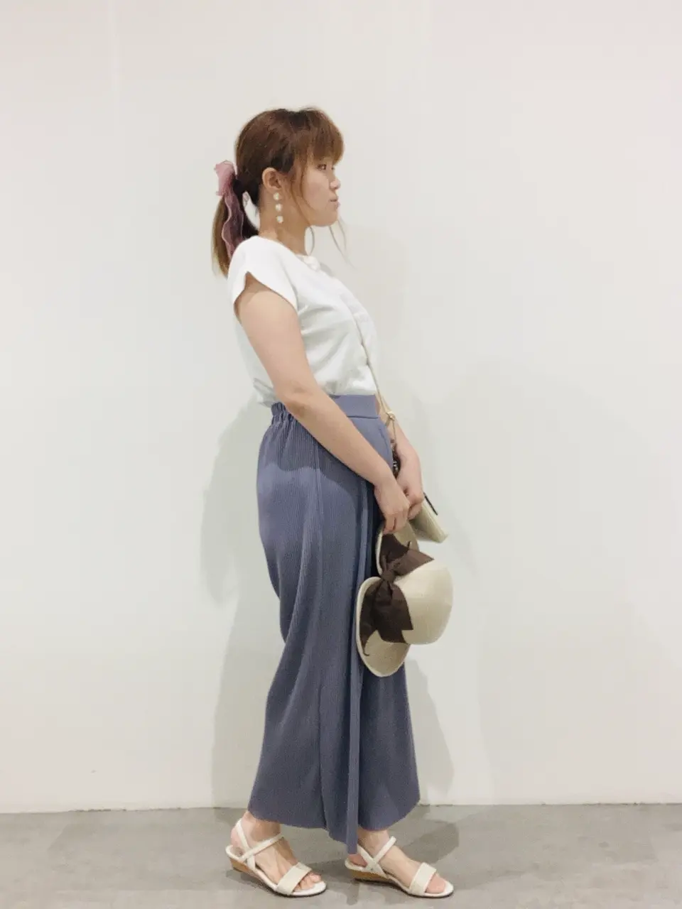 ANY SIS 川根　彩 コーディネート画像