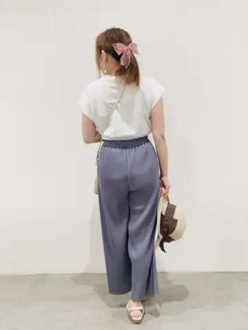 ANY SIS 川根　彩 コーディネート画像