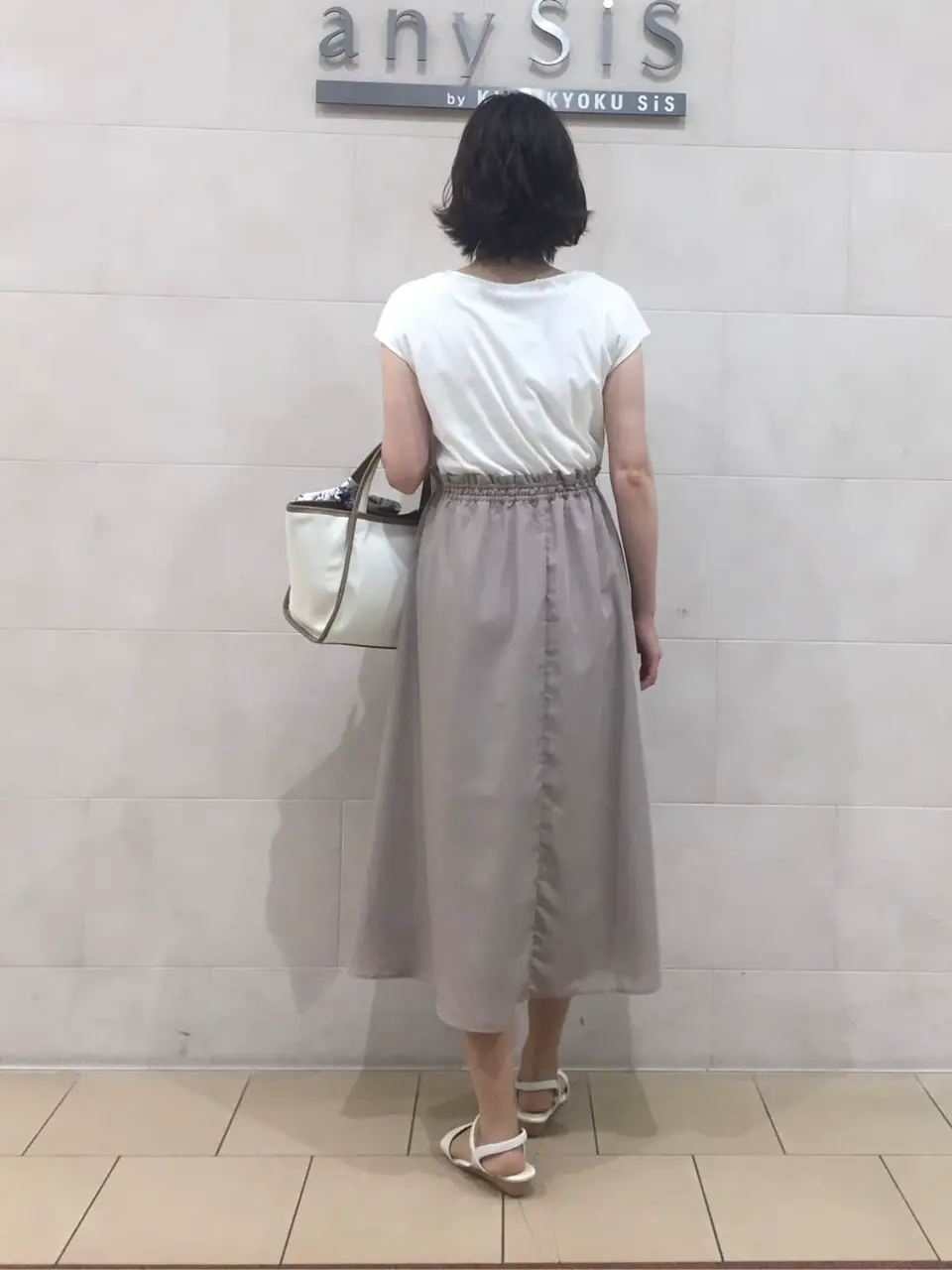 ANY SIS 髙橋 コーディネート画像