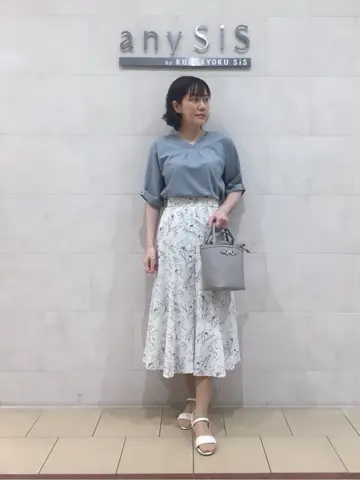 ANY SIS 髙橋 コーディネート画像