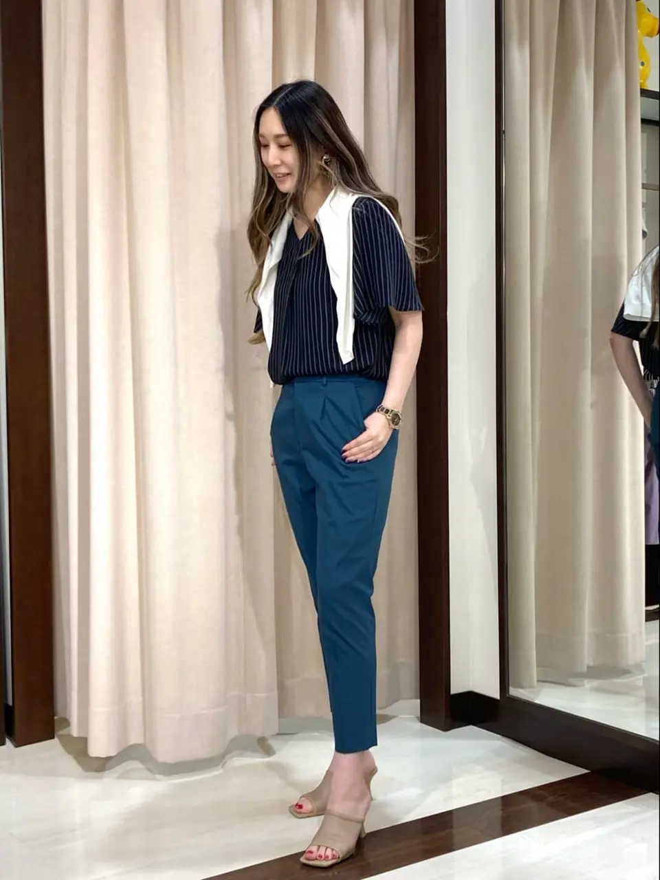 ANY SIS STAFF コーディネート画像