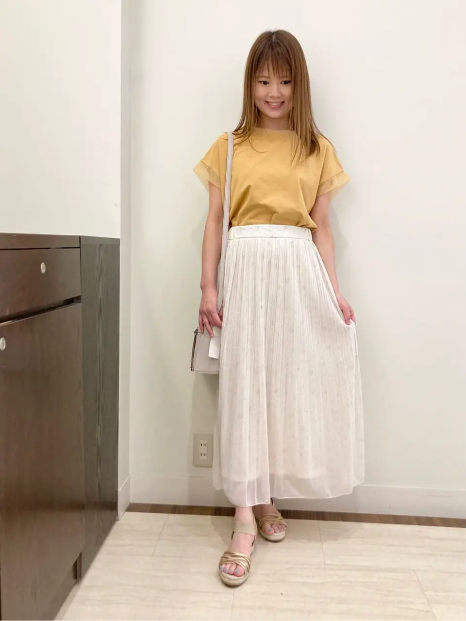 ANY SIS スタッフ コーディネート画像