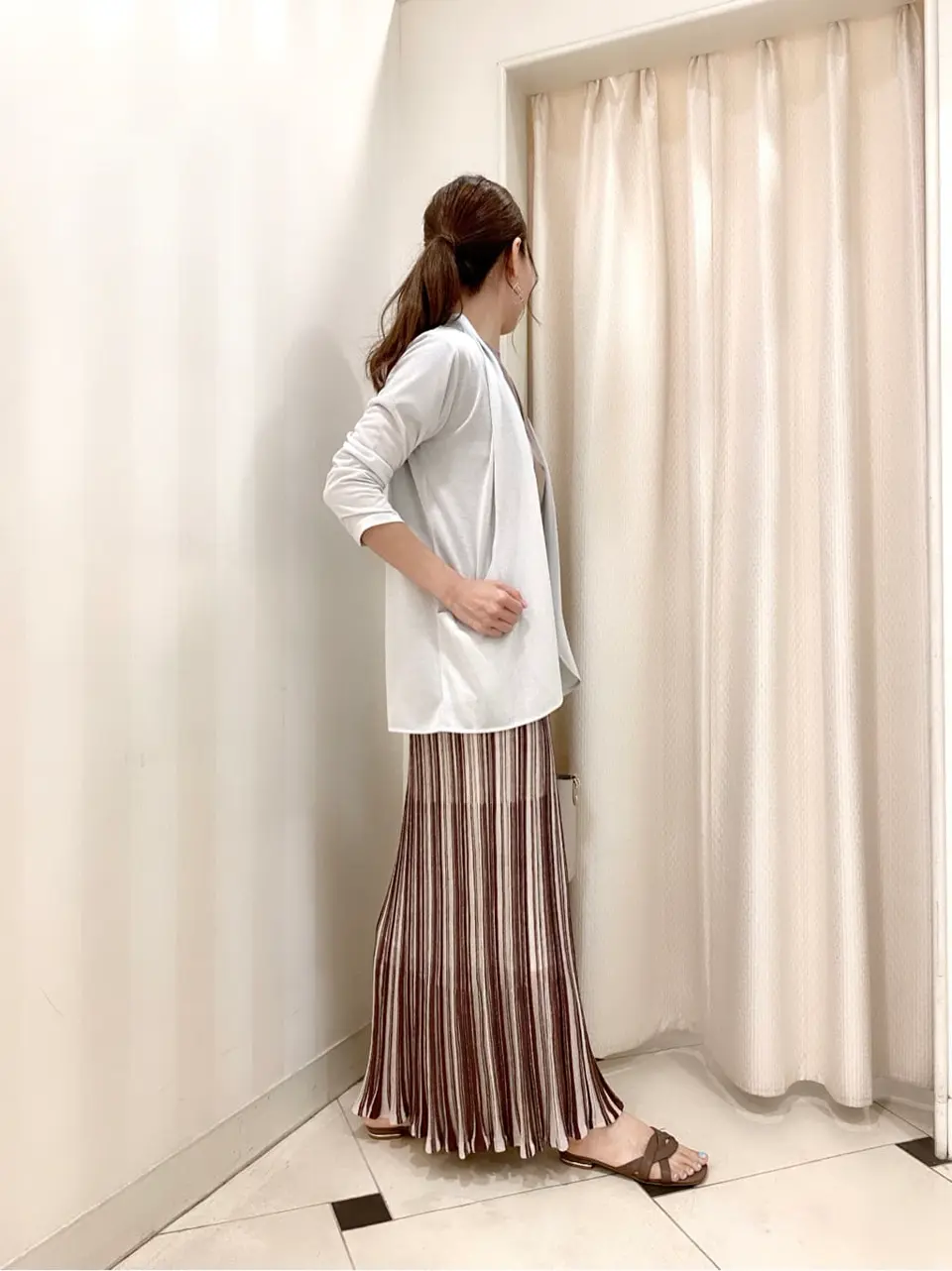 ANY SIS 金井 コーディネート画像