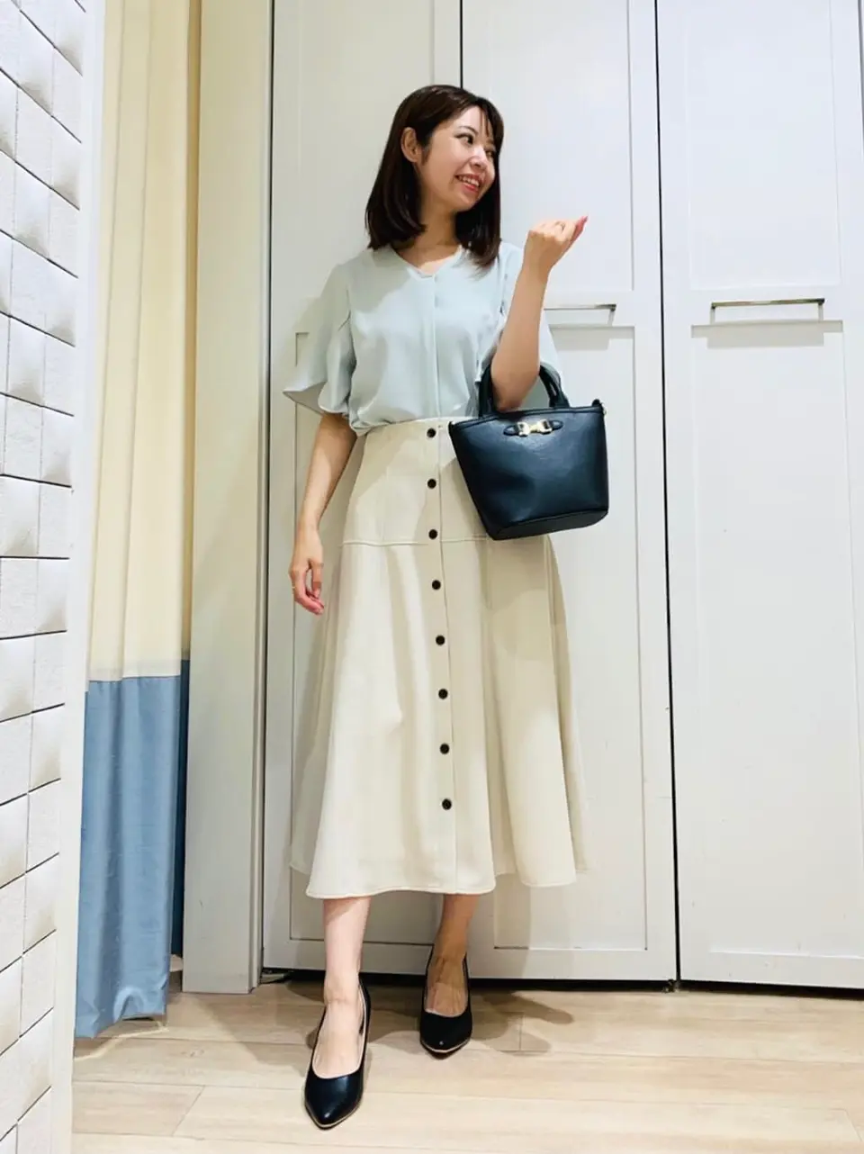 ANY SIS スタッフ コーディネート画像