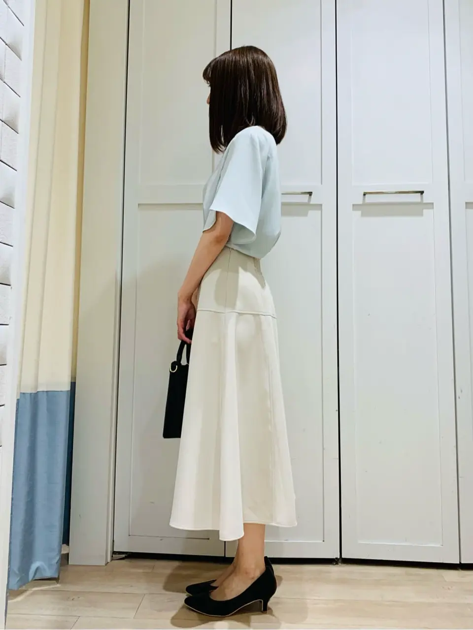 ANY SIS スタッフ コーディネート画像