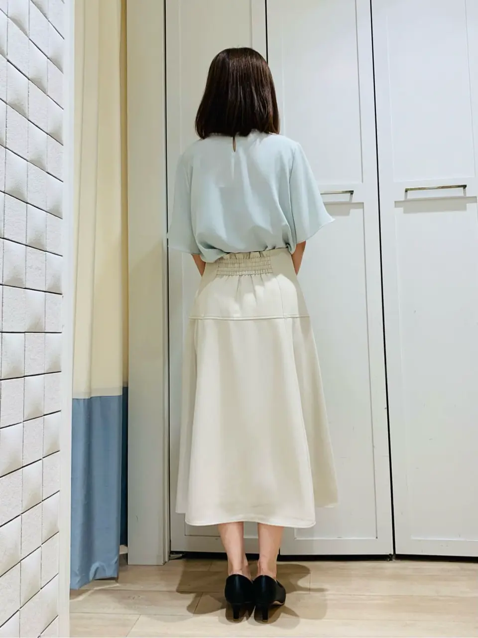 ANY SIS スタッフ コーディネート画像