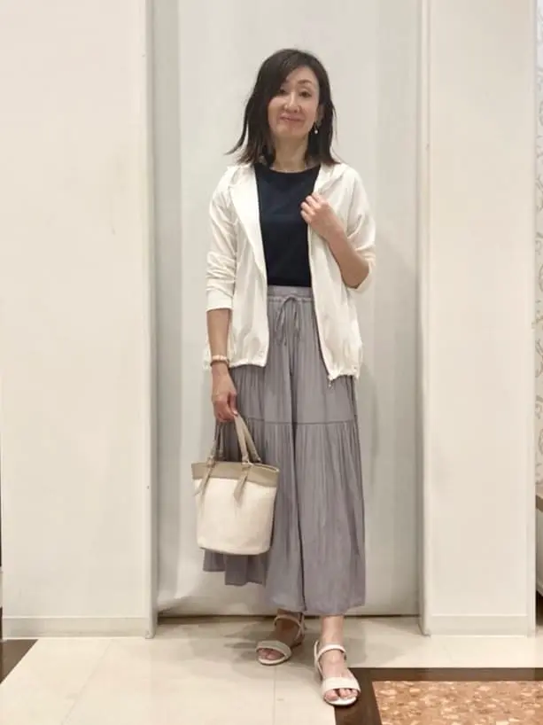 ANY SIS スタッフ コーディネート画像