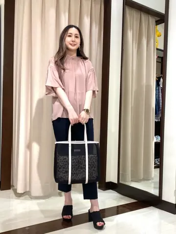 ANY SIS STAFF コーディネート画像