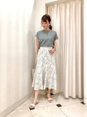 ANY SIS 金井 コーディネート画像