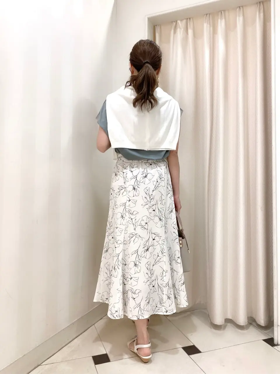 ANY SIS 金井 コーディネート画像