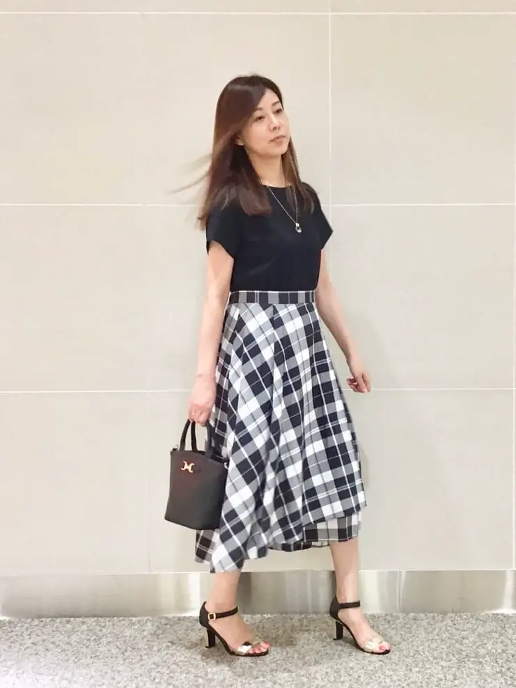 ANY SIS スタッフ コーディネート画像