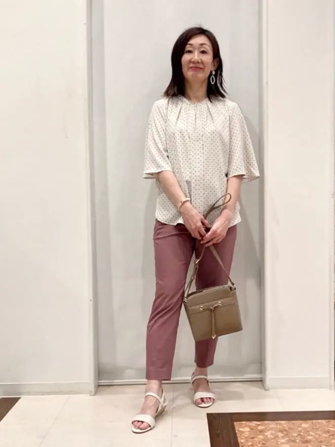 ANY SIS スタッフ コーディネート画像