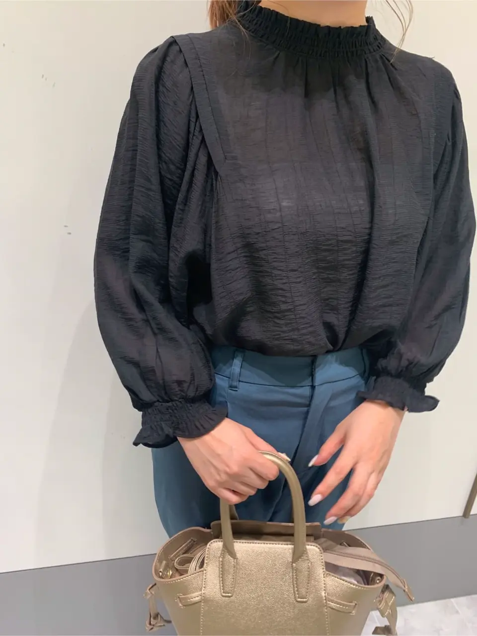 ANY SIS スタッフ コーディネート画像