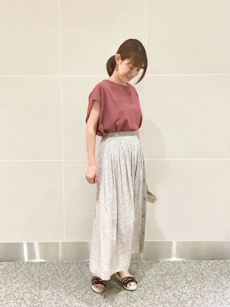 ANY SIS 浅野 コーディネート画像