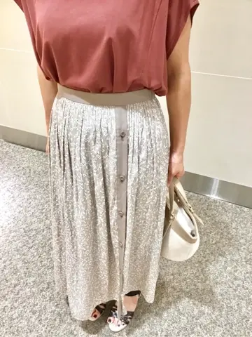 ANY SIS 浅野 コーディネート画像