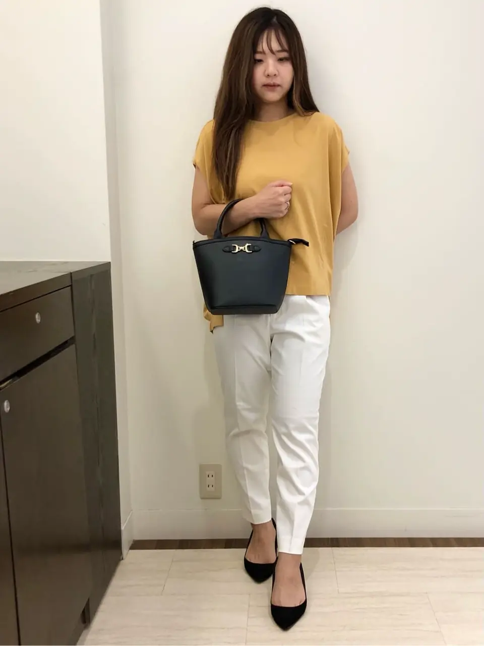 ANY SIS スタッフ コーディネート画像