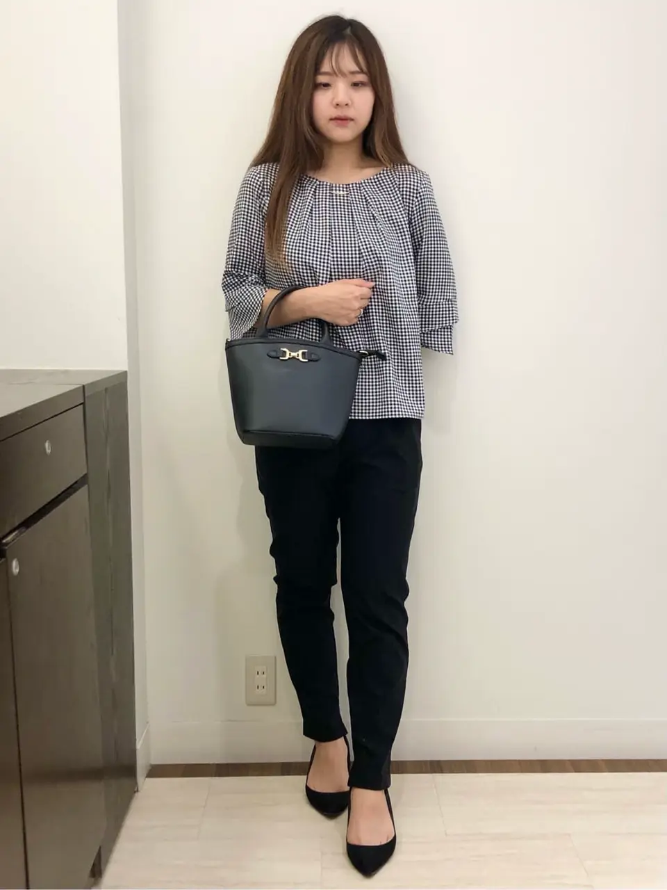 ANY SIS スタッフ コーディネート画像