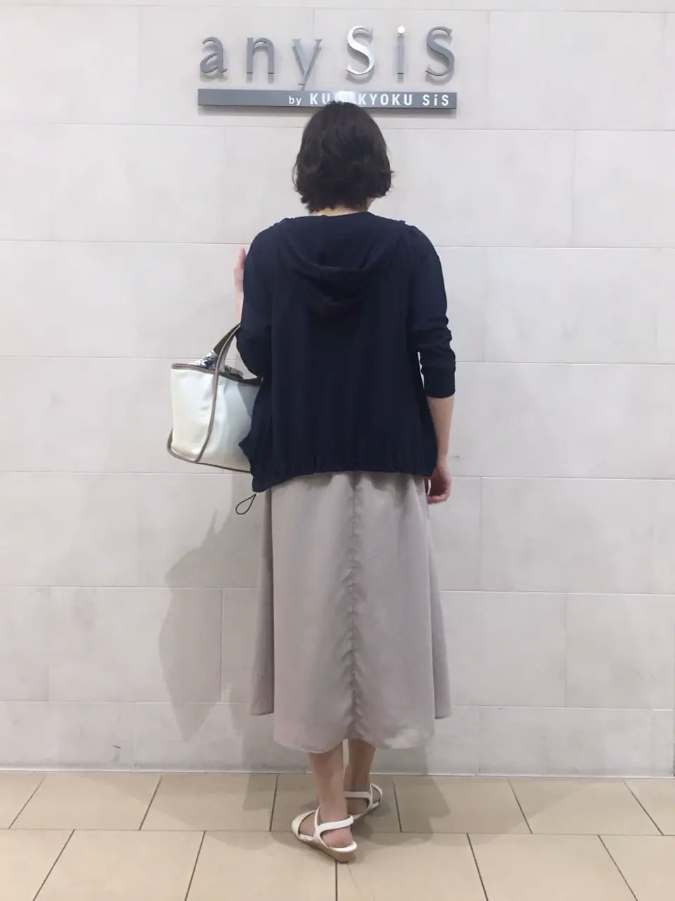 ANY SIS 髙橋 コーディネート画像