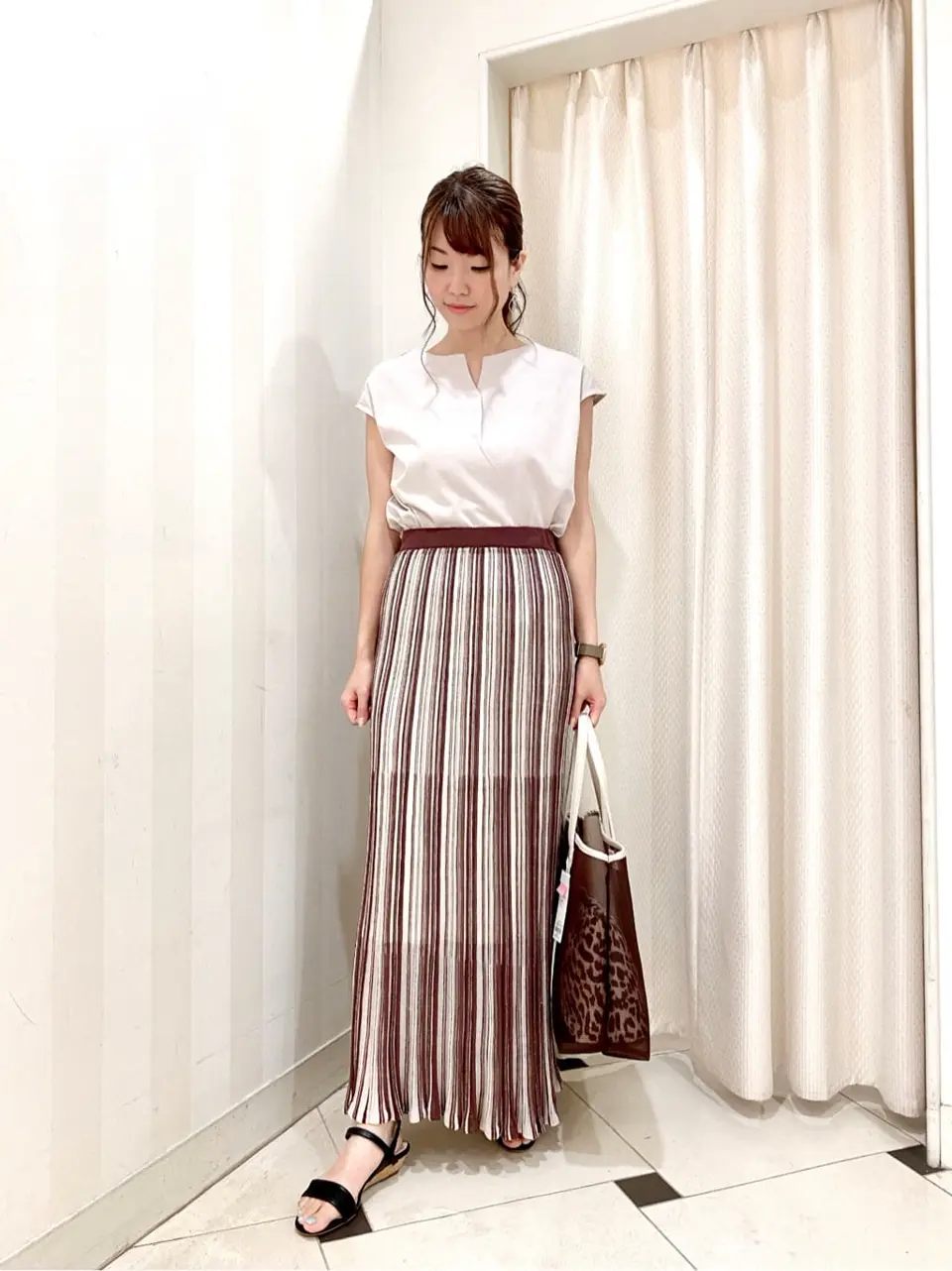 ANY SIS 金井 コーディネート画像