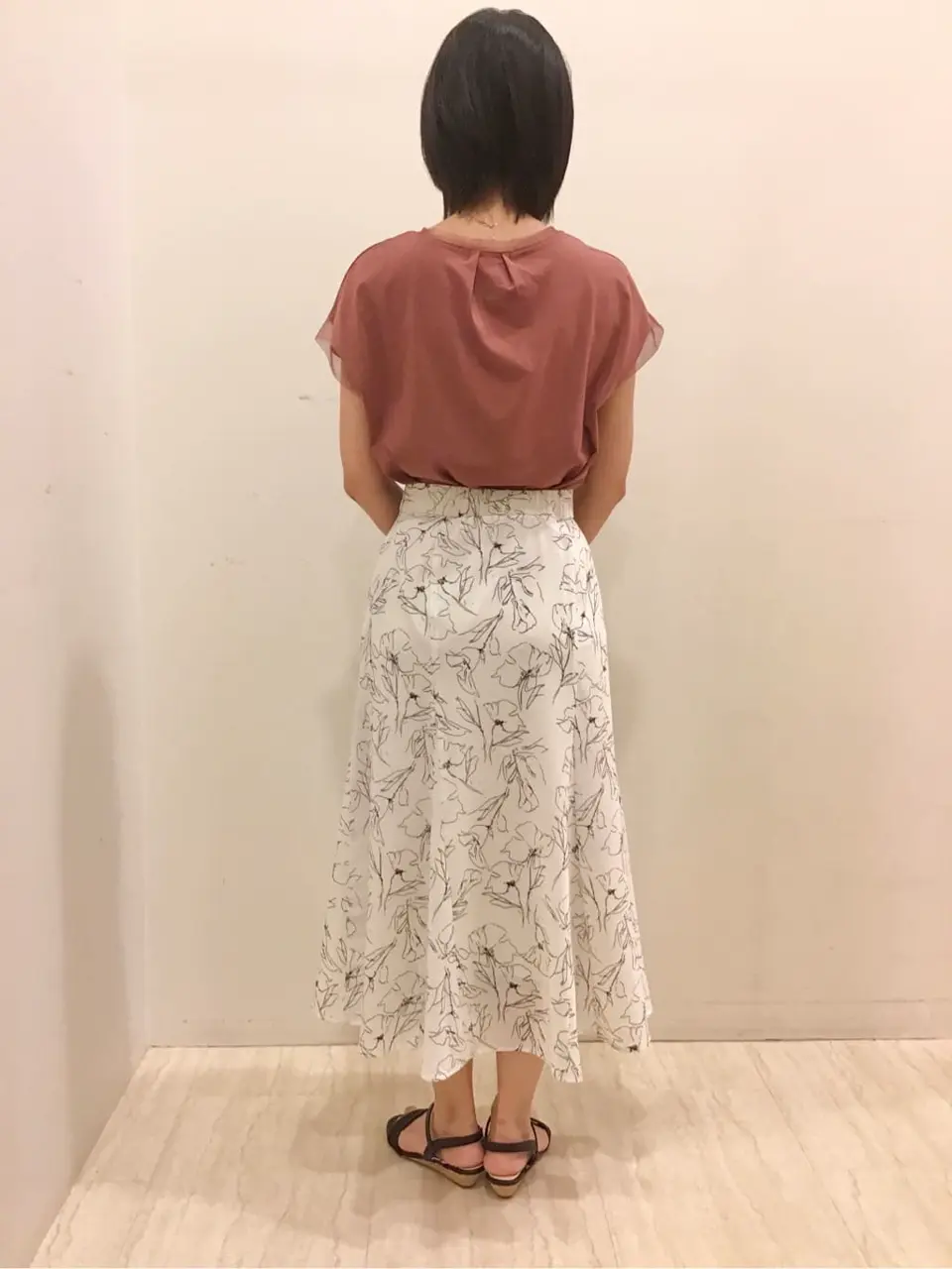 ANY SIS 藤森 コーディネート画像