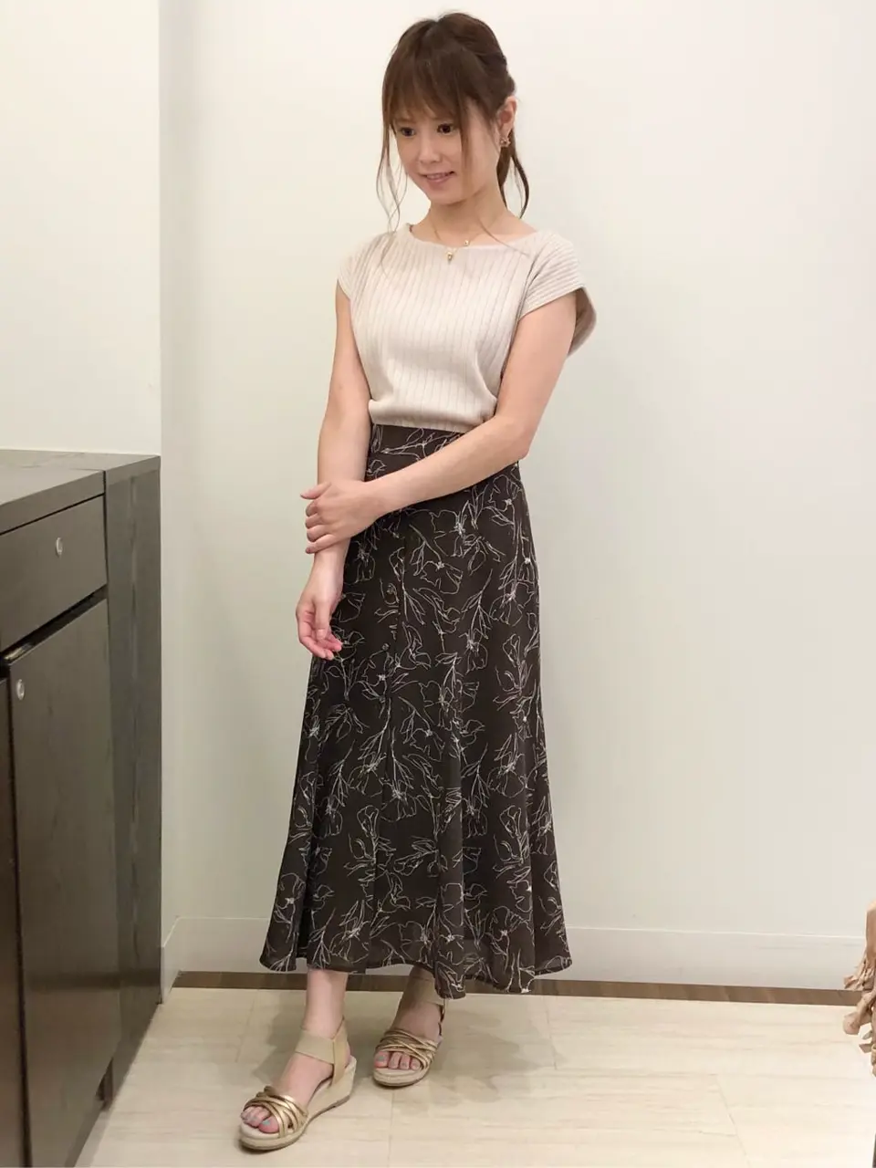 ANY SIS スタッフ コーディネート画像