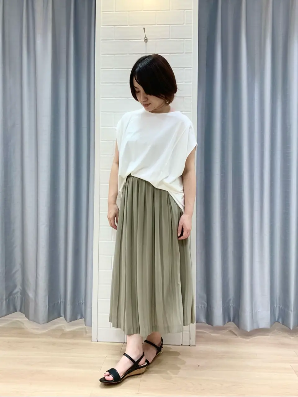 ANY SIS 丸岡 コーディネート画像