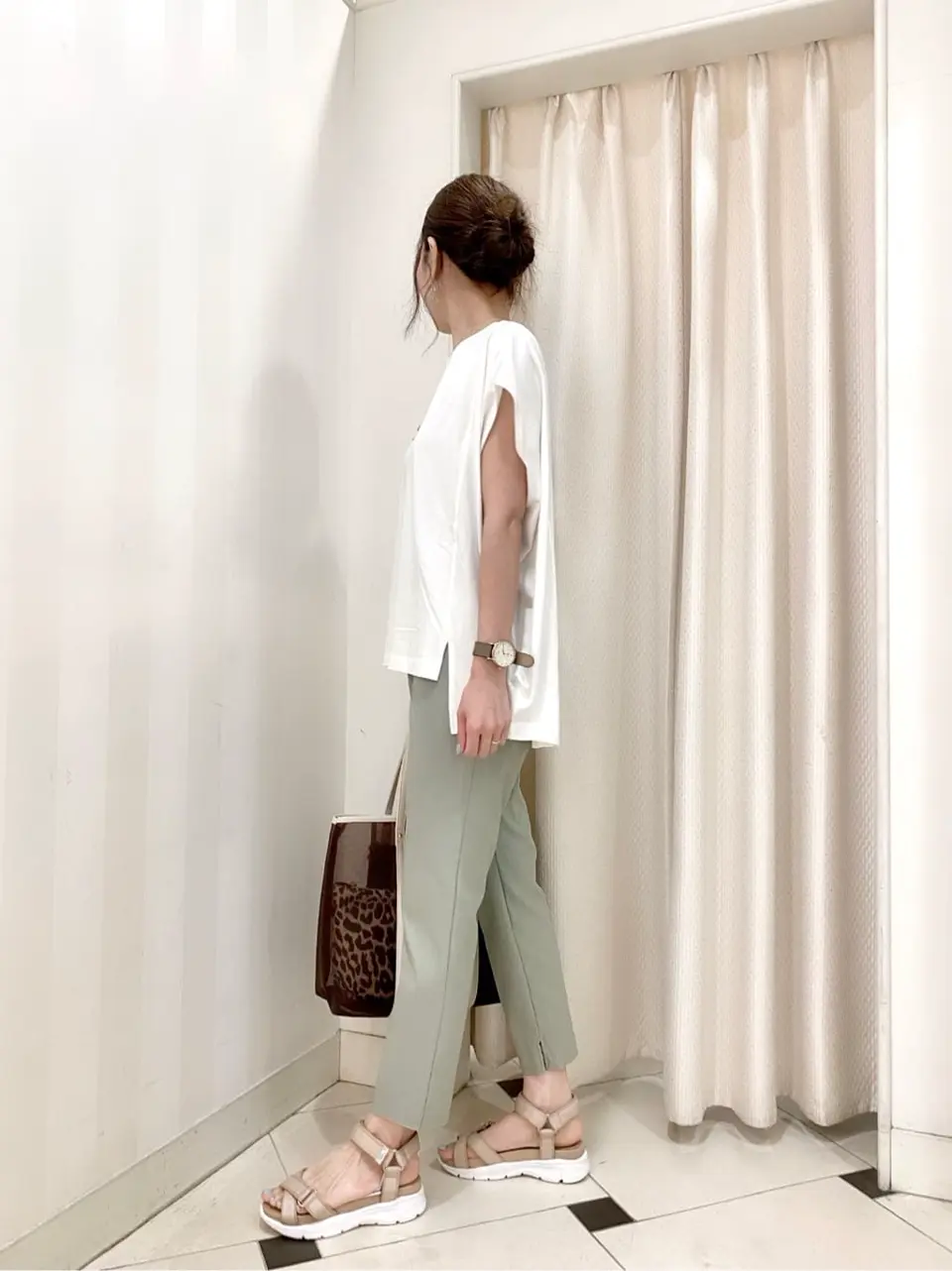 ANY SIS 金井 コーディネート画像